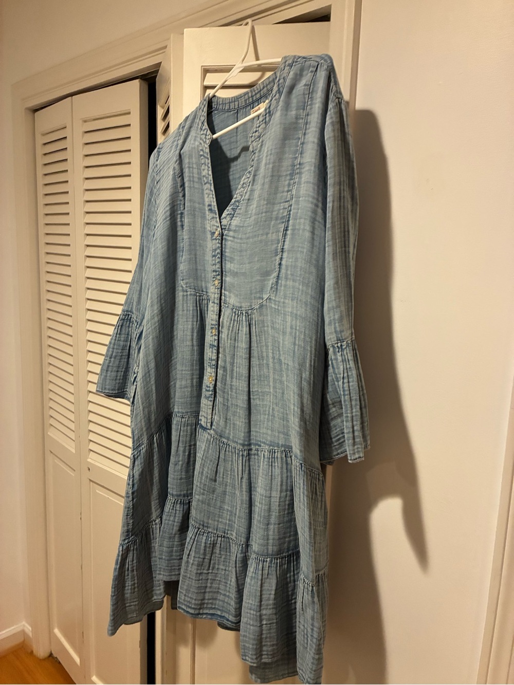 Faherty Light Blue Button-Front Tiered Midi Dress